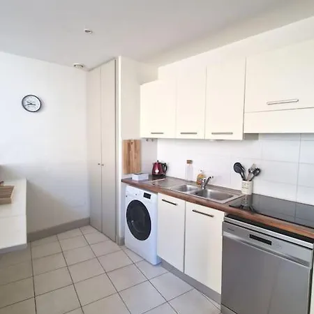 L'appartement Des Arenes Apartament *