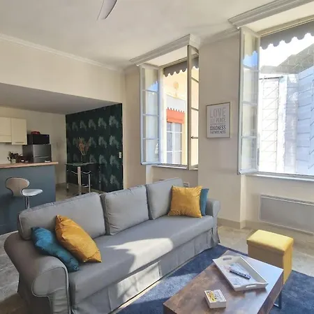 L'appartement Des Arenes Apartament Nîmes